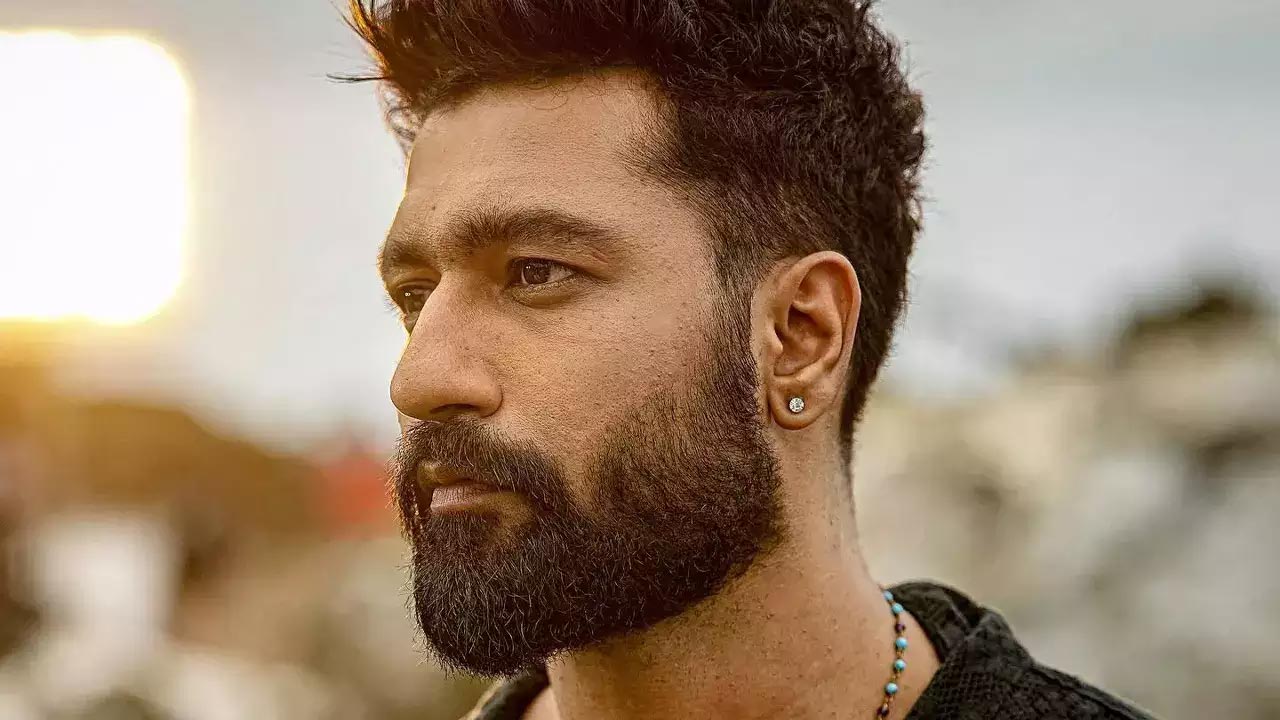 Vicky Kaushal Gets Important Guidance From A Senior Actor