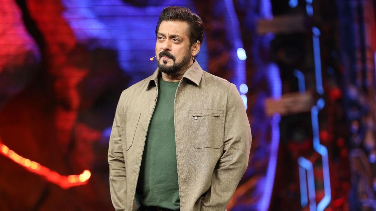 Bigg Boss 18: Salman Khan Lashes Out At Rajat Dalal For Baseless Comments Made