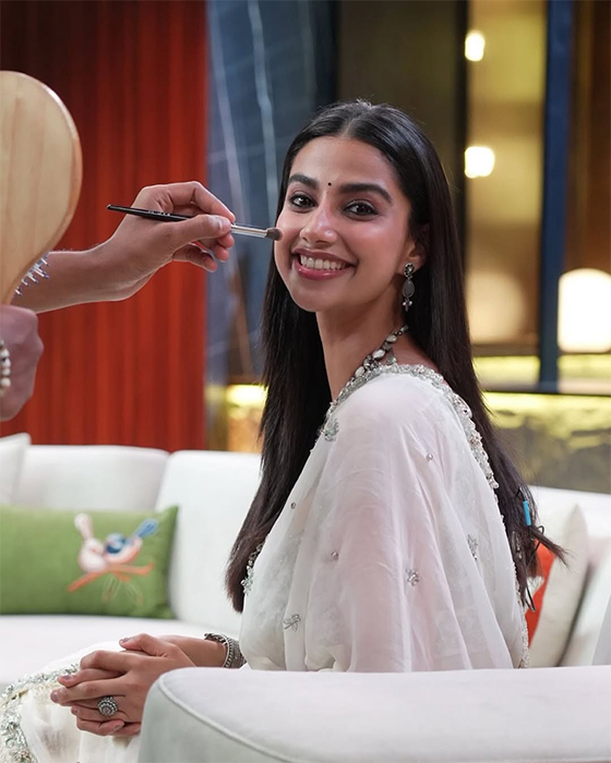 (Image Source: Mrunal Thakur/Instagram)
