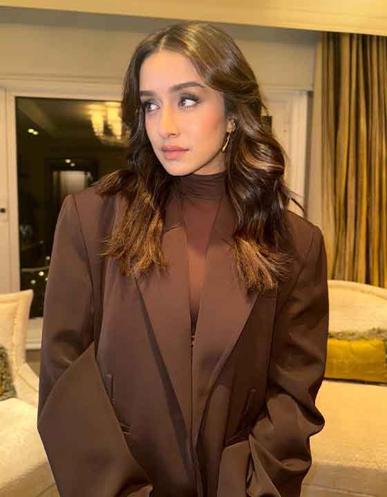 Shraddha Kapoor's Stunning Looks: A Collection of Captivating Photos