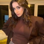 Shraddha Kapoor’s Stunning Looks: A Collection of Captivating Photos