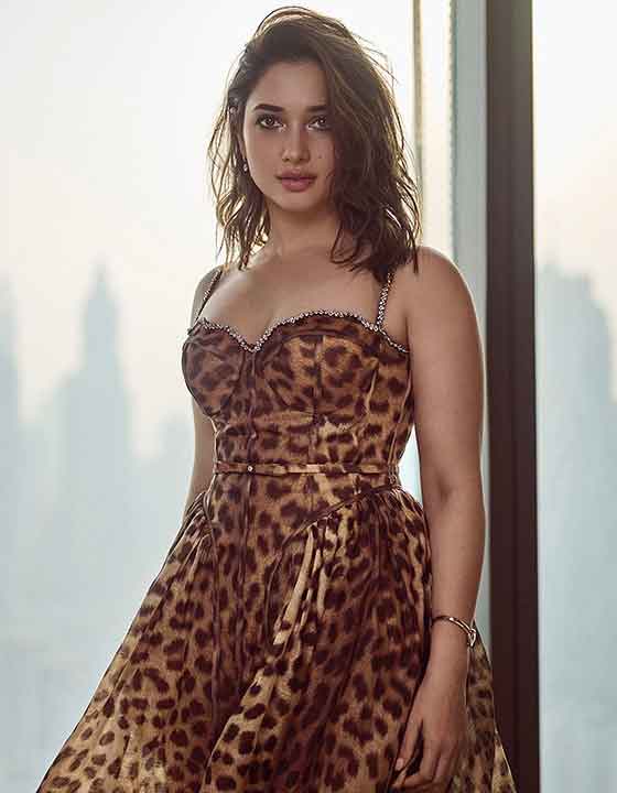 Tamannaah Bhatia's Photoshoot Receives Overwhelming Praise from Fans