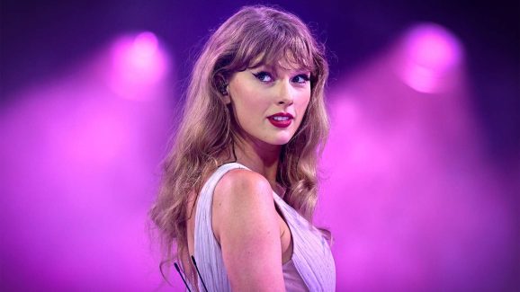 Taylor Swift Makes BBMA History with 10 Wins