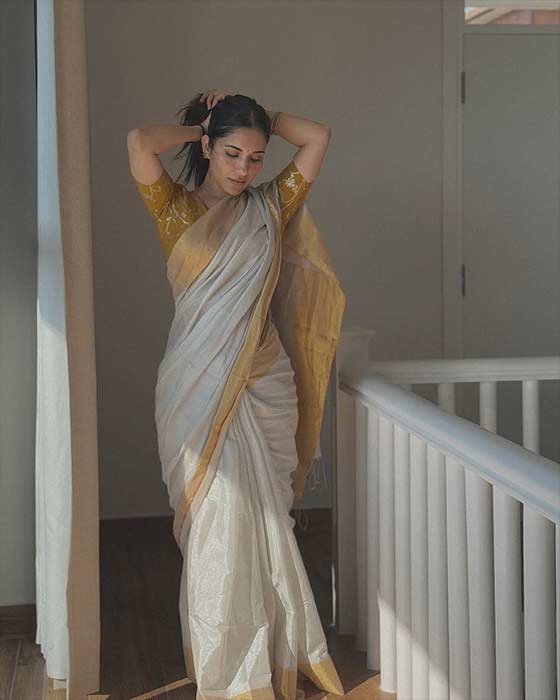 (Image Source: Ruhani Sharma/Instagram)