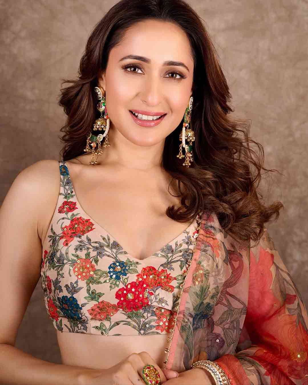 Pragya Jaiswal Stuns Fans with Stylish Looks for ‘Daaku Maharaaj’ Promotions