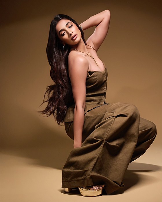 Pooja Hegde's Fashion Mastery: Stunning Pics You Can't Miss!