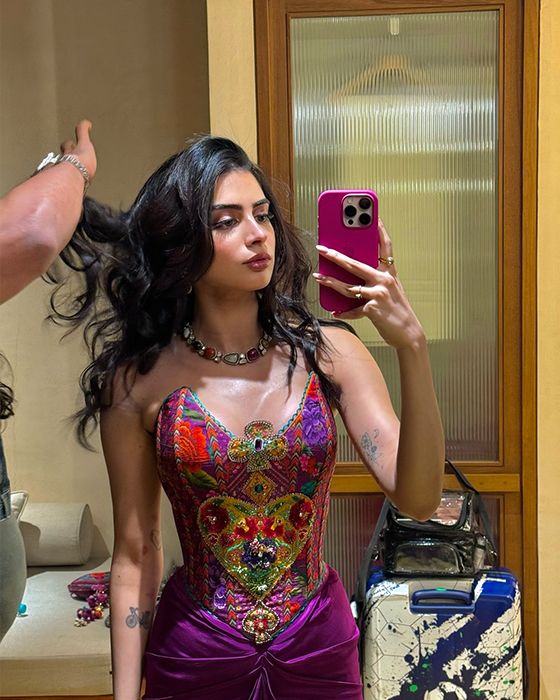 Khushi Kapoor Shares BTS And Teases Fans With Season Of Loveyapa
