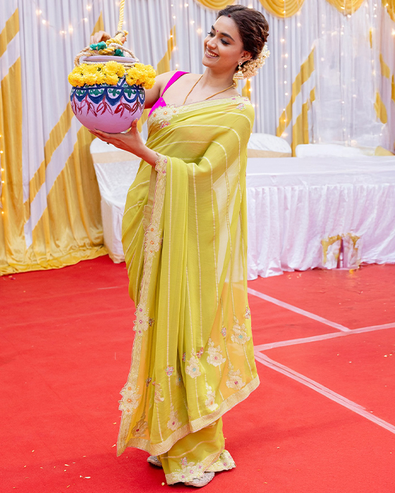 Keerthy Suresh Dazzles in Traditional Attire During Pongal Celebration