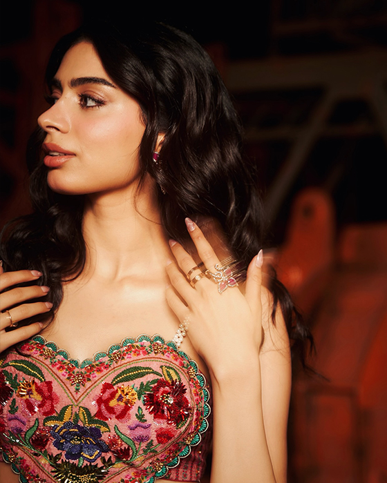 Khushi Kapoor Elevates Loveyapa Promotion with Stunning Photos