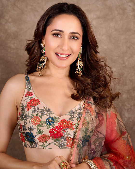 Pragya Jaiswal Stuns Fans with Stylish Looks for 'Daaku Maharaaj' Promotions