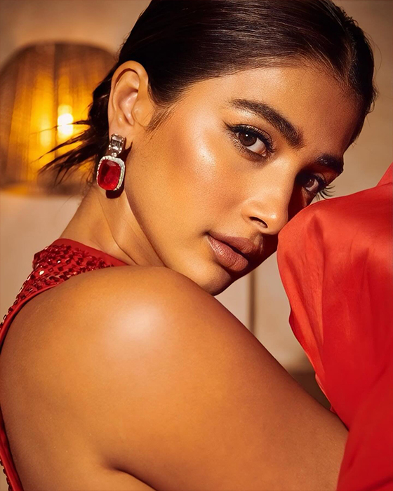 Pooja Hegde's Wows Fans in Hot Red Chic Bodycon Dress!