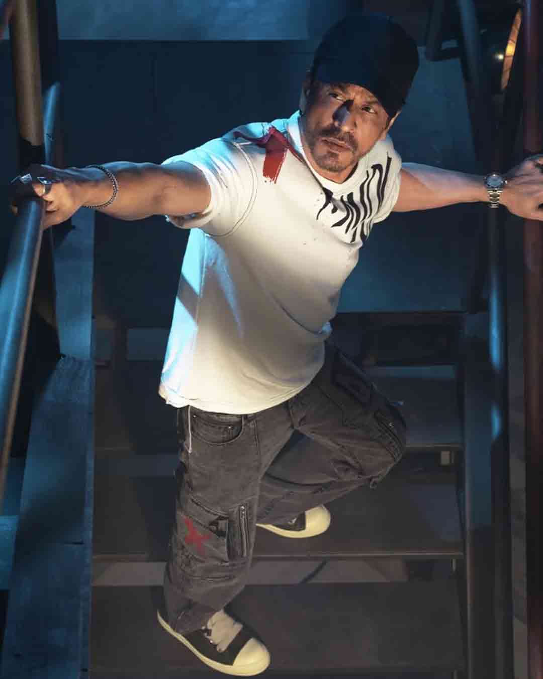 Shah Rukh Khan Proves Age is Just a Number with These Stylish Pics