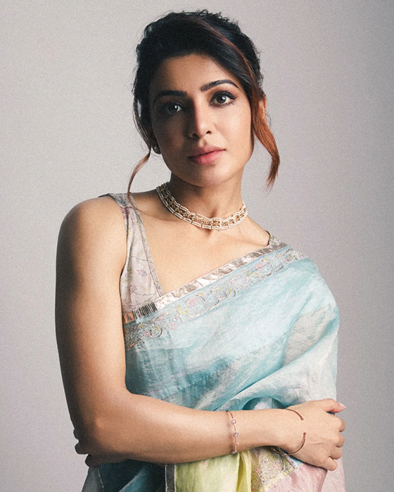 Samantha's Timeless Beauty Shines Through in a Gorgeous Saree