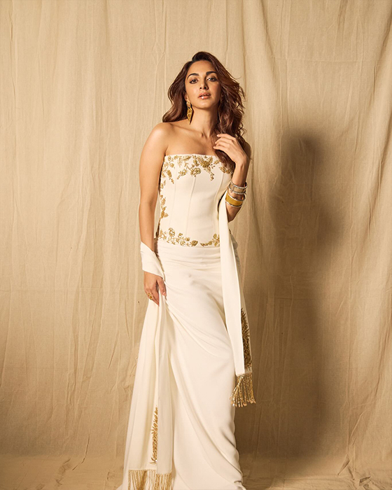 Kiara Advani's Chic White Corset Look at 'Game Changer' Promotion