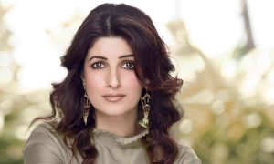 Twinkle Khanna Slams Absurd Rumours About Kareena Kapoor's Absence