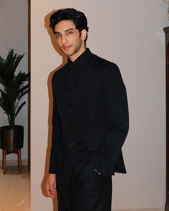 Vedang Raina's Latest Photo Dump Sends Girls into a Frenzy