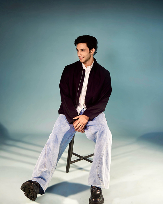 Vedang Raina's Latest Photo Dump Sends Girls into a Frenzy
