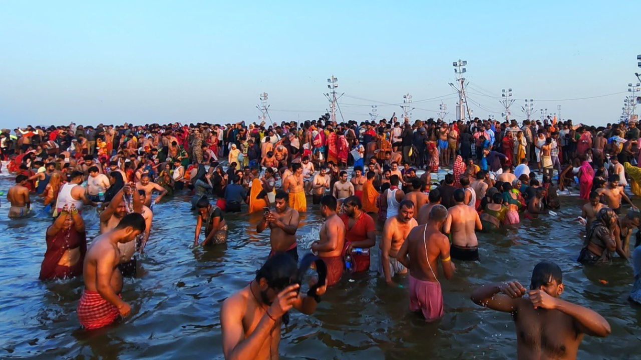Maha Kumbh: Bathing Videos of women Sold online , Cops Investigate!