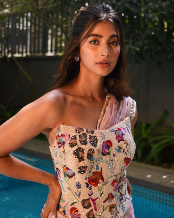 Pooja Hegde 2
