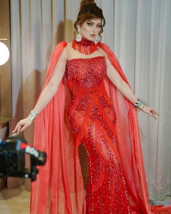 Urvashi Rautela 2