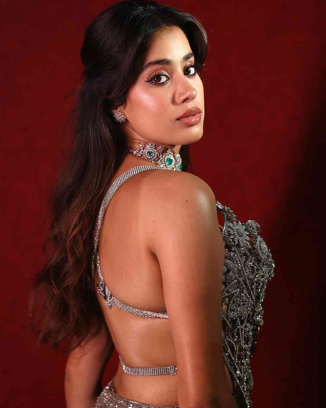 Janhvi Kapoor looks exquisite in traditional attire inspired by the Victorian era