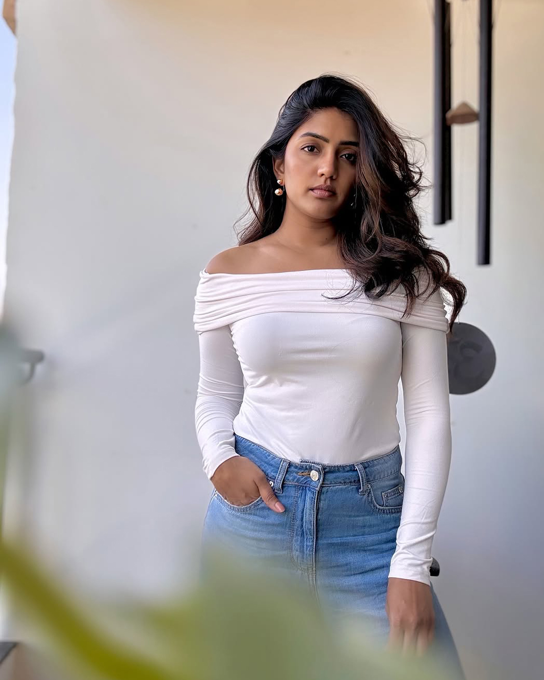 Eesha Rebba: Easy Style in Blue and White, take a look at it