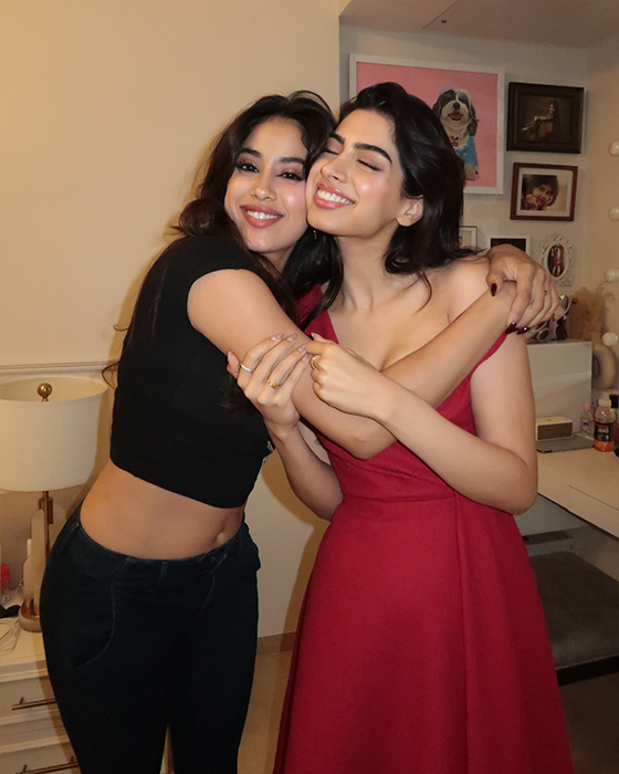 Janhvi Kapoor's Sweet Moments with Sister Khushi Will Melt Your Heart—See the Pics!