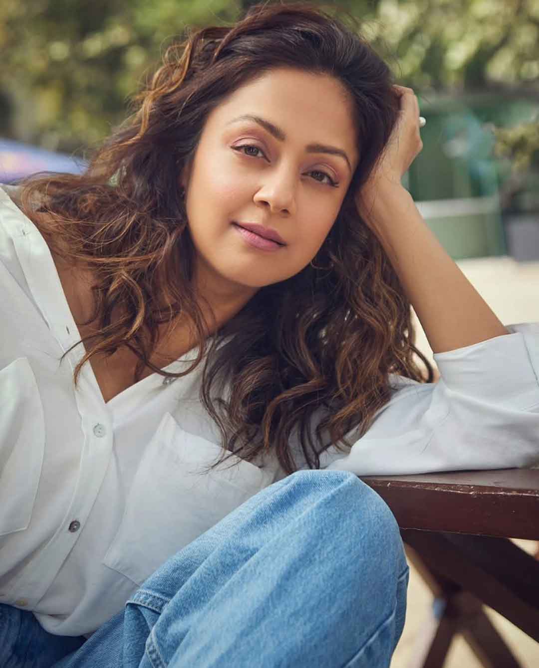 Jyothika’s Cool Chic Shockwave: What Everyone’s Clicking On