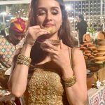 Shraddha Kapoor’s Latest Pics: A Glimpse into Her Foodie Side