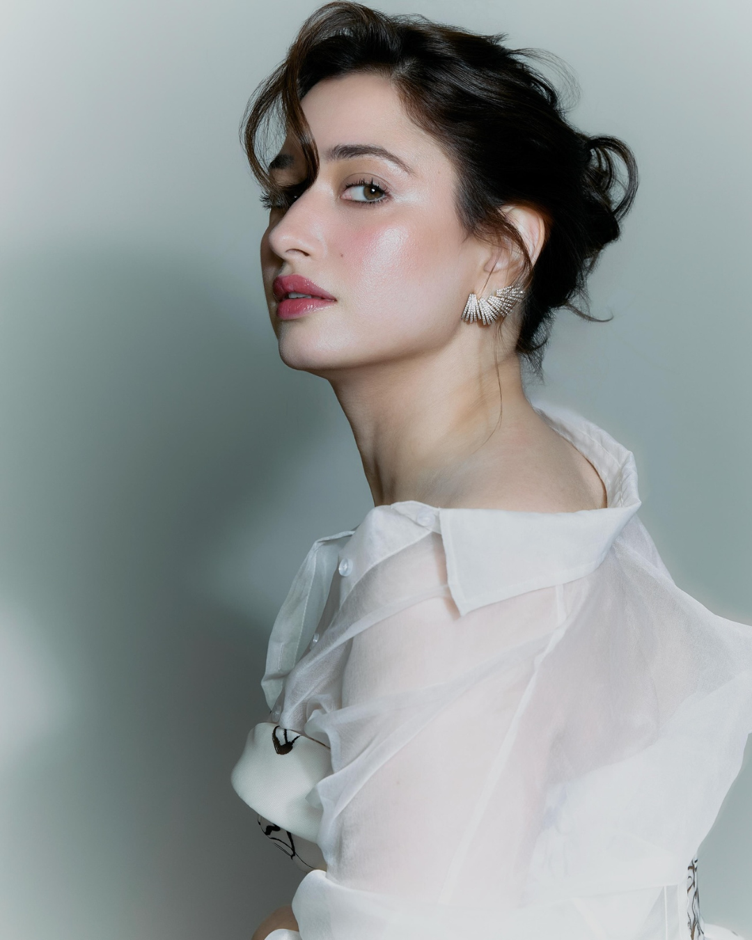 Tamannah looks ethereal in her latest photoshoot. Take a look!