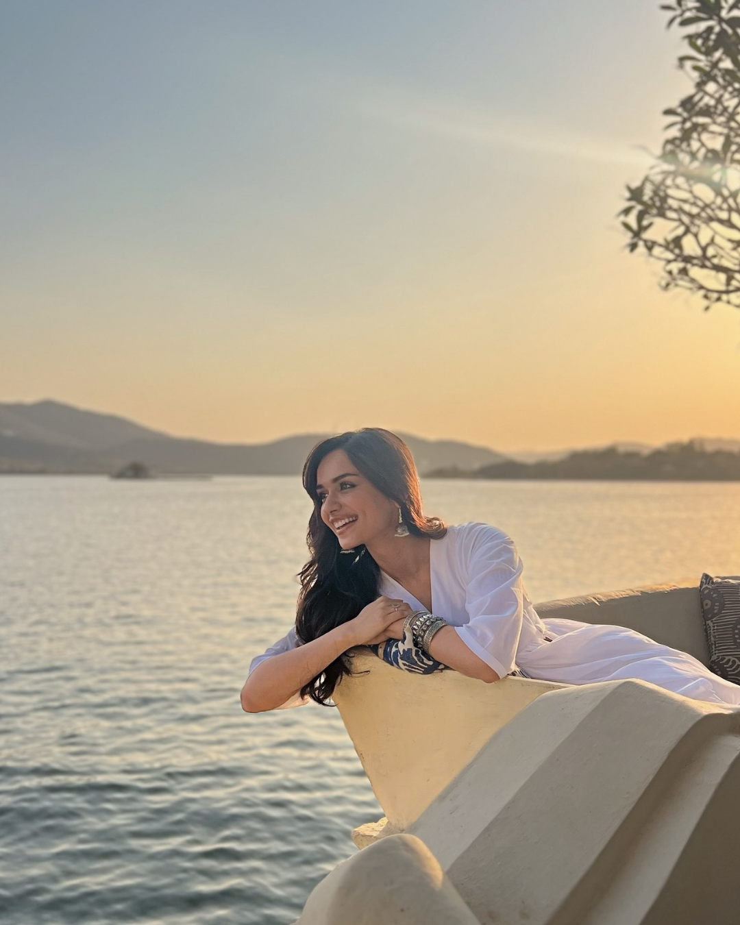Manushi Chillar PHOTOS: The Golden hue, The Golden face & the Golden hour!
