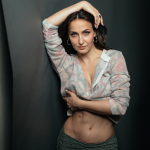 Elli Avram’s Jaw-Dropping HOT Update!