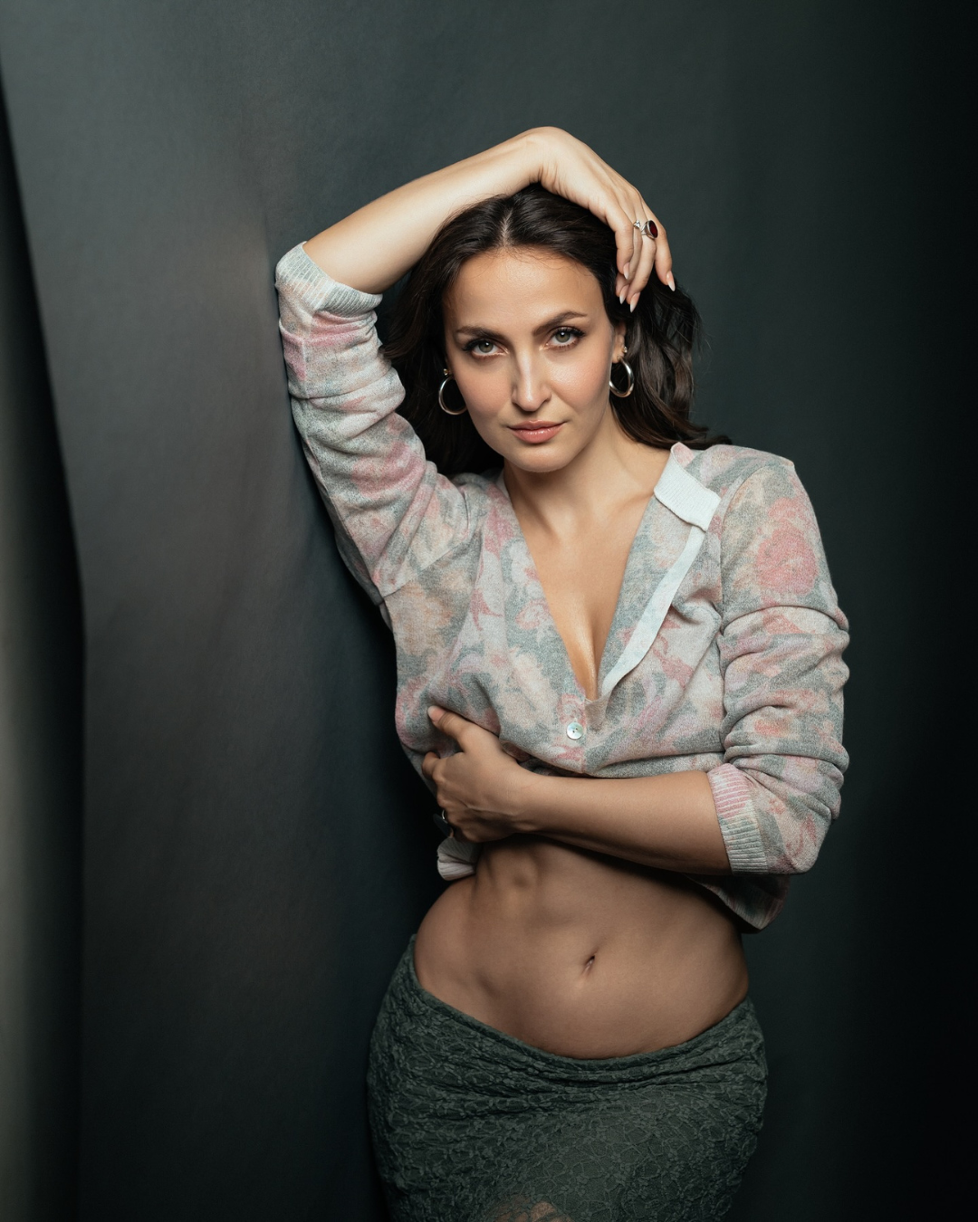Elli Avram’s Jaw-Dropping HOT Update!