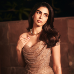 Khushi Kapoor Glowing in Golden Gown!