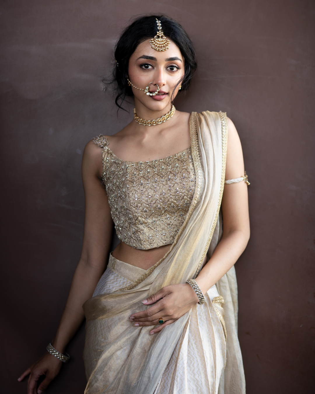 Preity Mukundhan exudes elegance in her latest PICS