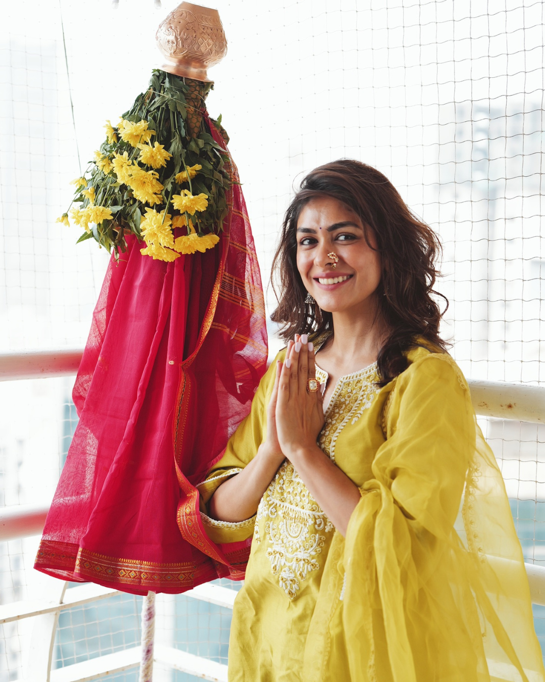 Mrunal Thakur: Serving festive look on Gudhi Padwa eve