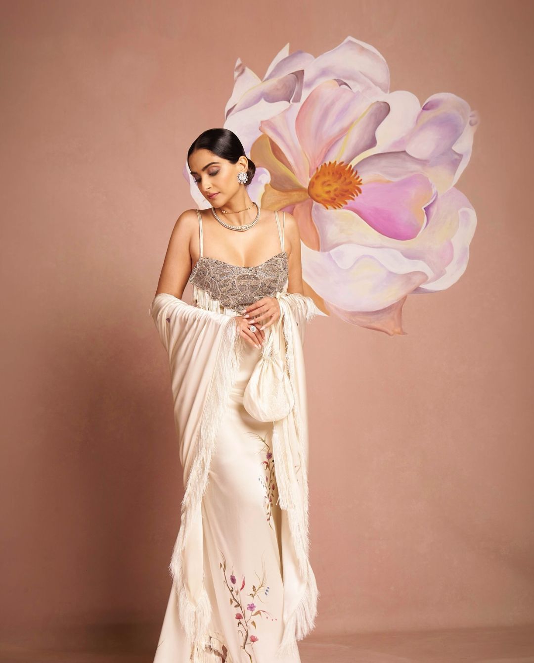 Gorgeous look of Sonam Kapoor