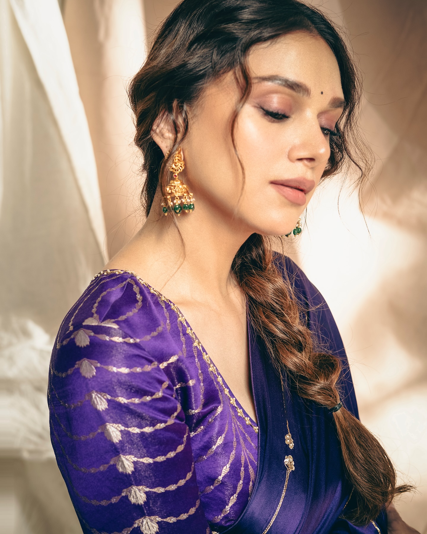 Aditi Rao Hydari’s Purple Saree Look Wins Hearts