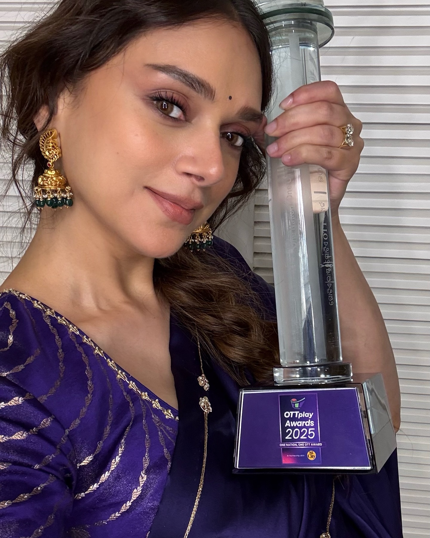 Aditi Rao Hydari’s Purple Saree Look Wins Hearts