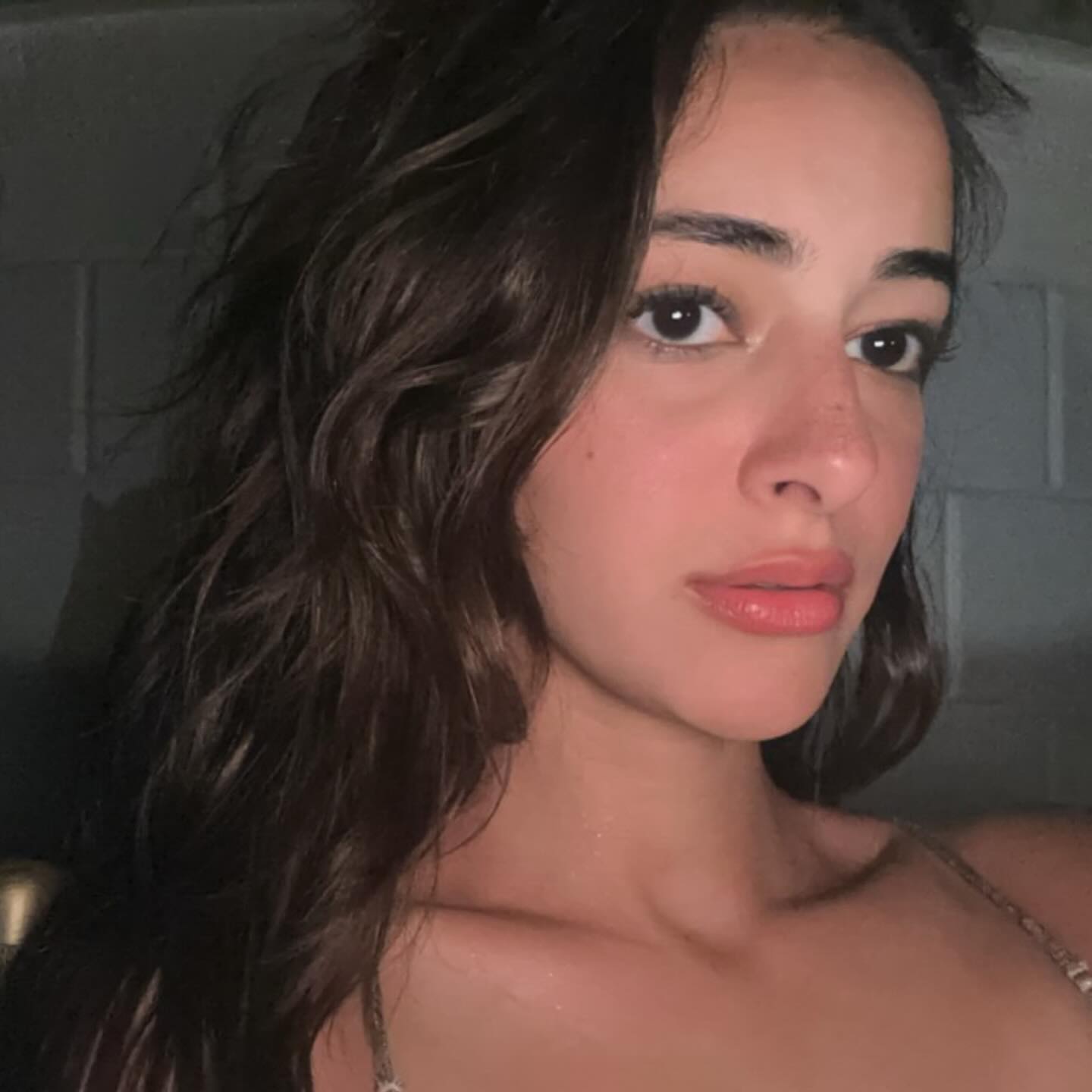 Inside Ananya Pandey Photo Dump: Messy, Fun, and Relatable!