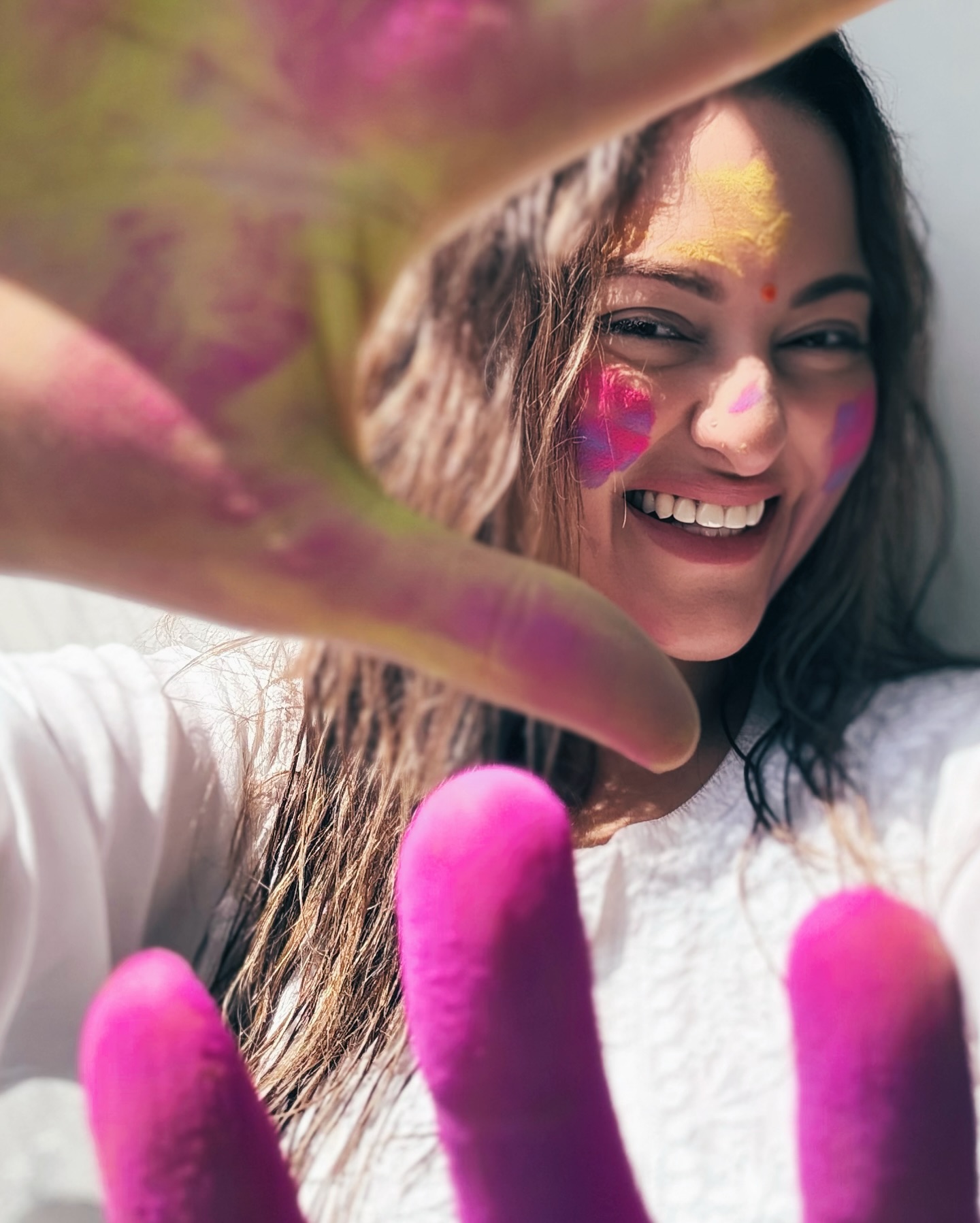 Sonakshi Sinha Celebrates Holi in Style: See the Colorful Pics