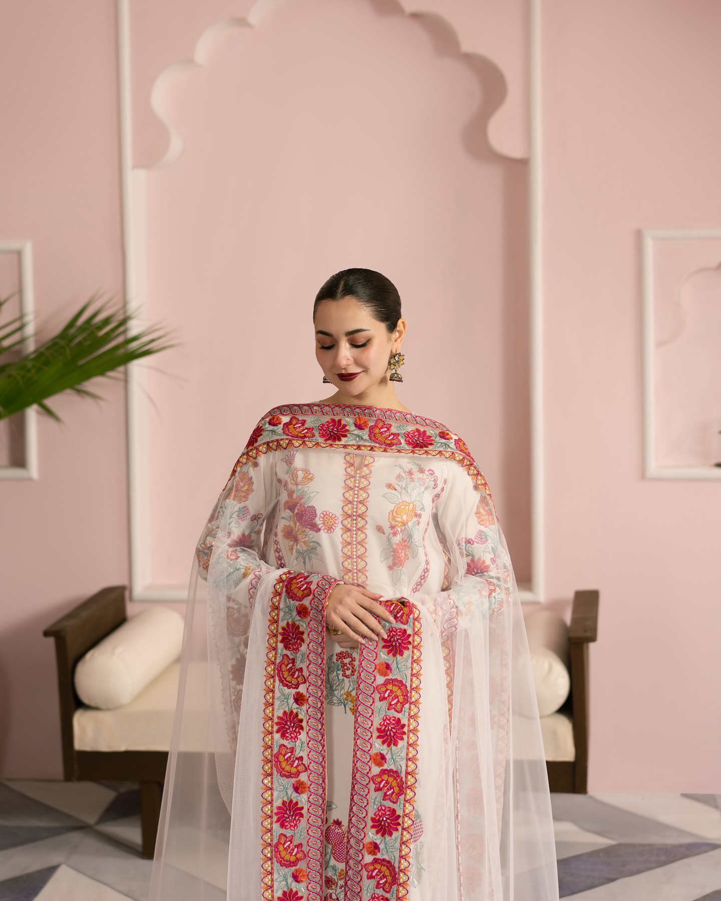 Hania Aamir Photogallery