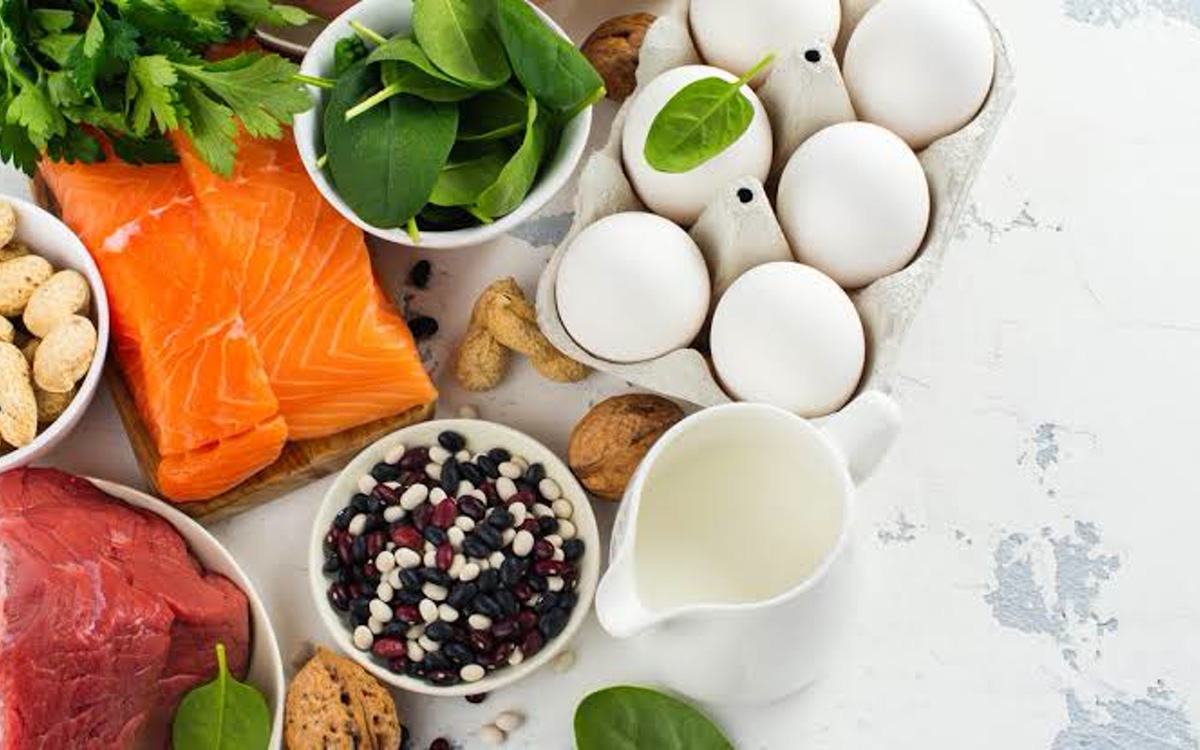 Best Foods to Reduce Hair Fall Naturally