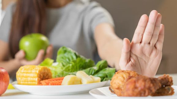 7 Foods You Should Avoid This Summer