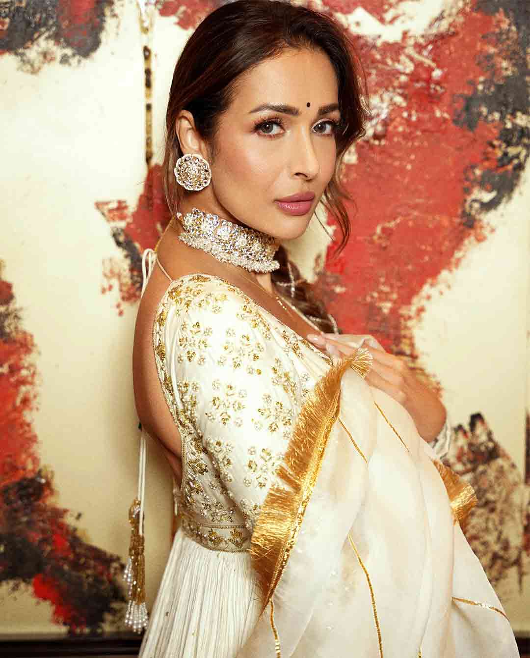 Malaika Arora Steals Show In Elegant White And Gold Look