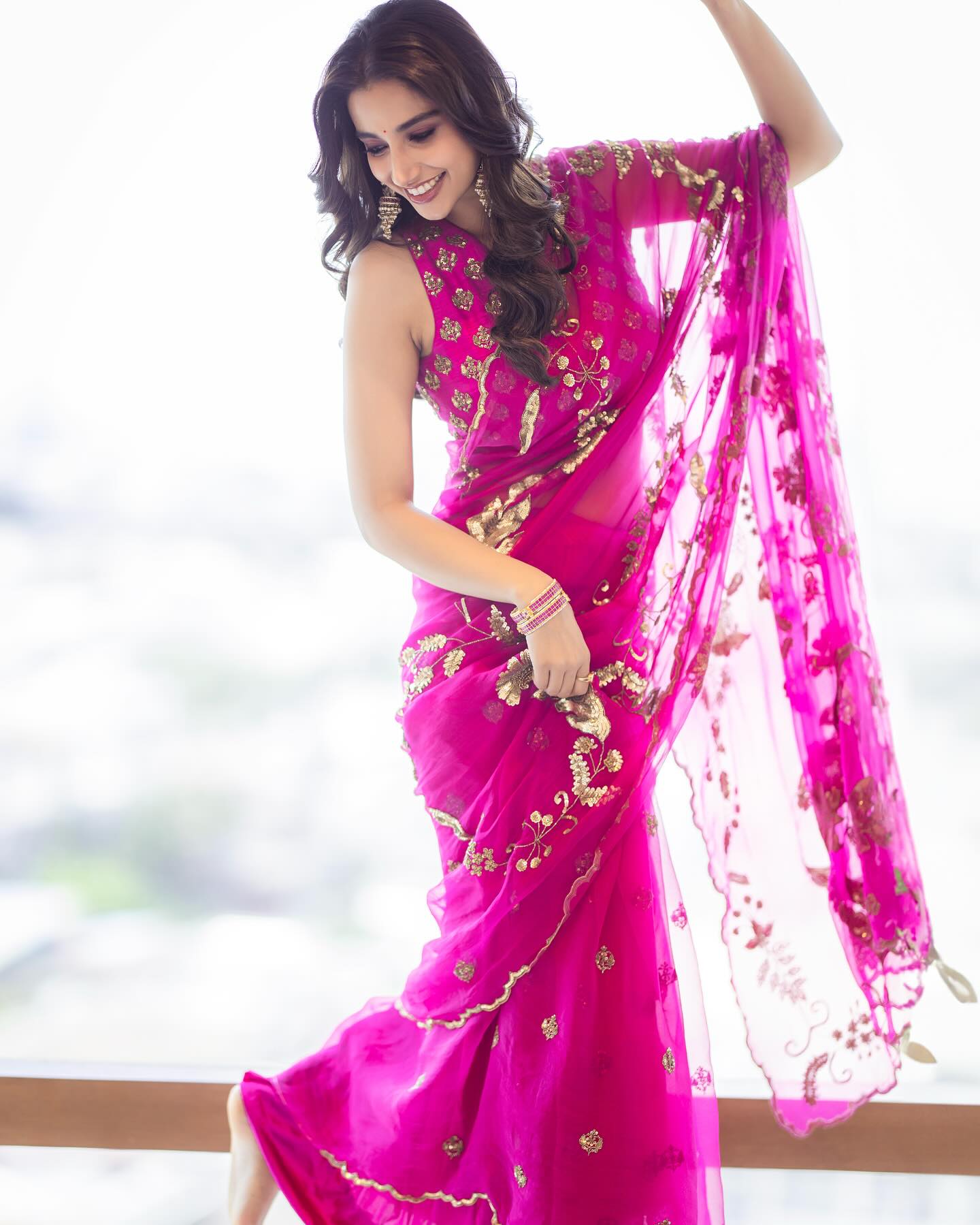 Meenakshi Chaudhary Photogallery