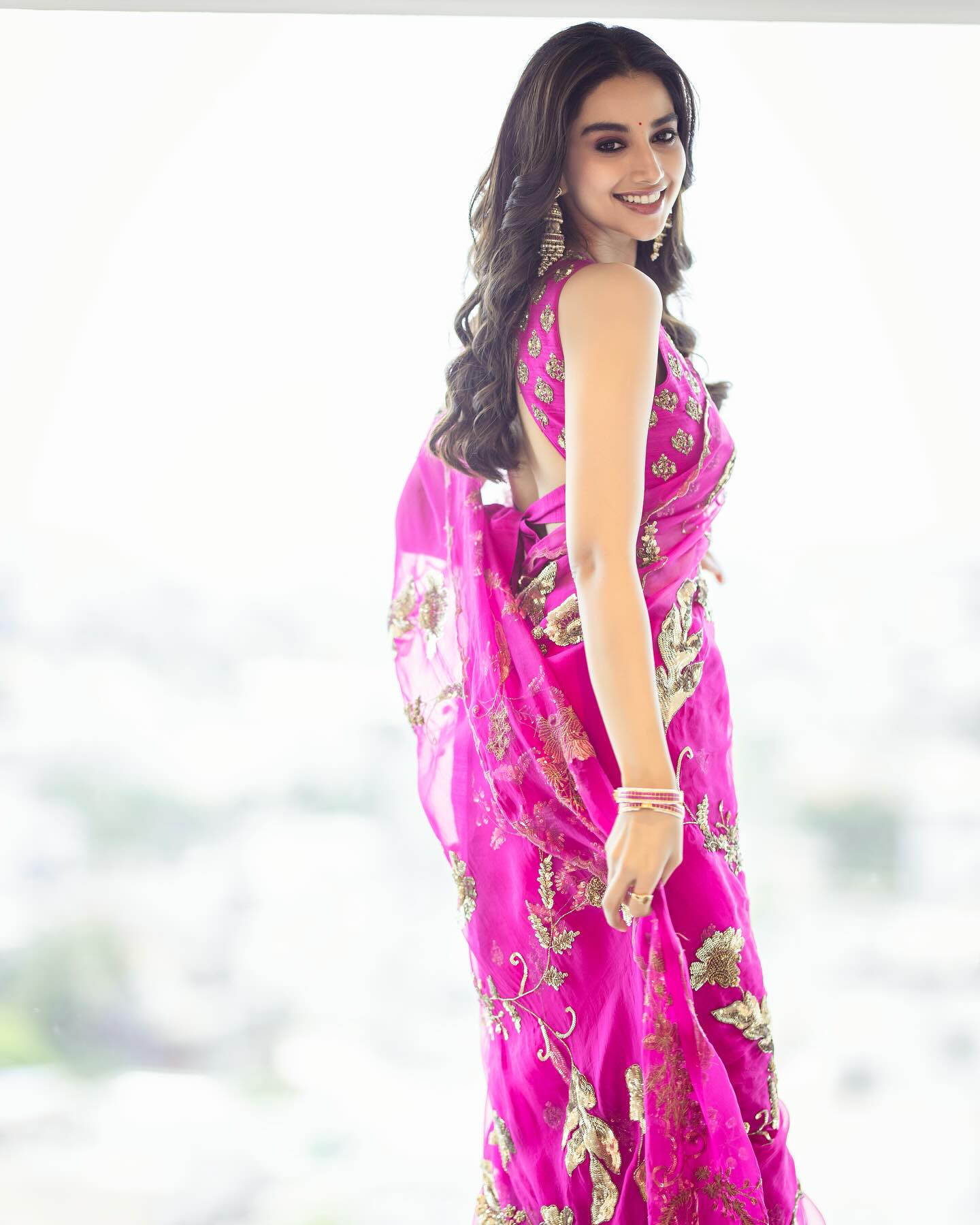 Meenakshi Chaudhary Photogallery