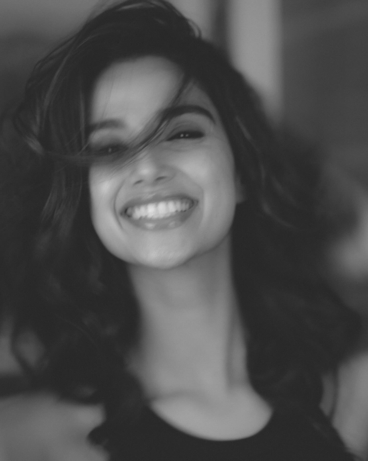 Meenakshi Chaudhary Takes Social Media by Storm: Fans React