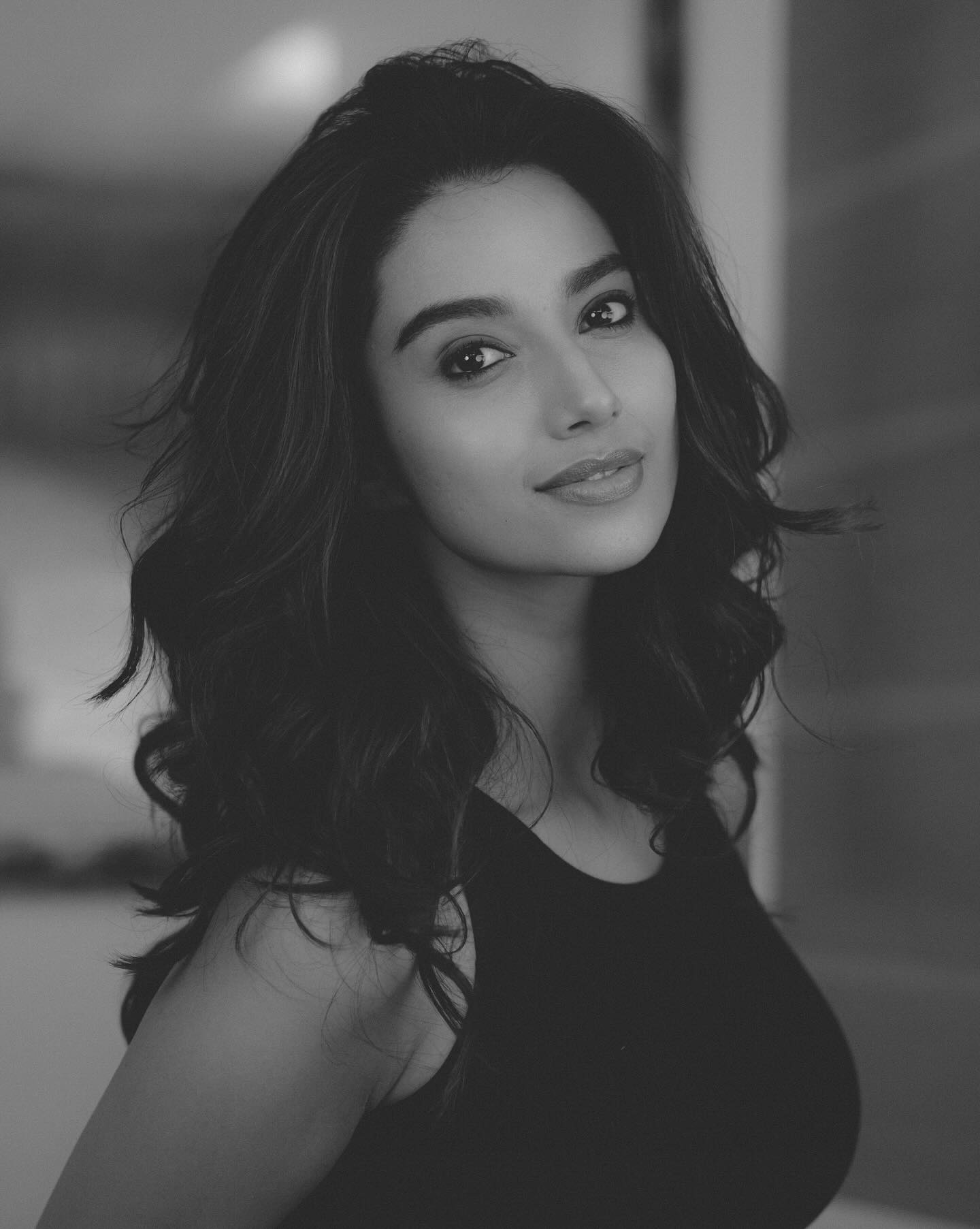 Meenakshi Chaudhary Takes Social Media by Storm: Fans React
