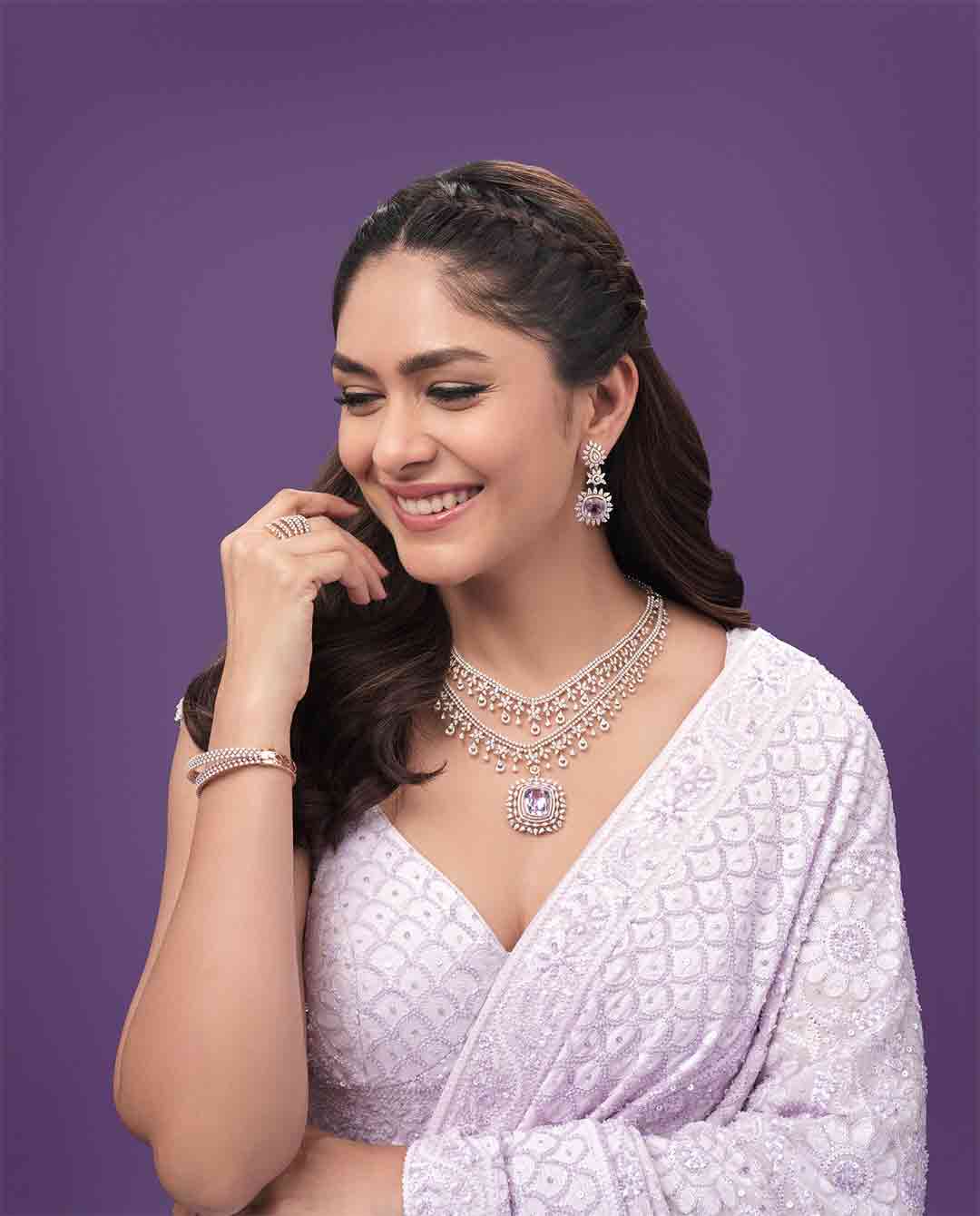 Mrunal Thakur Lavender Look with a Desi Twist is Turning Heads